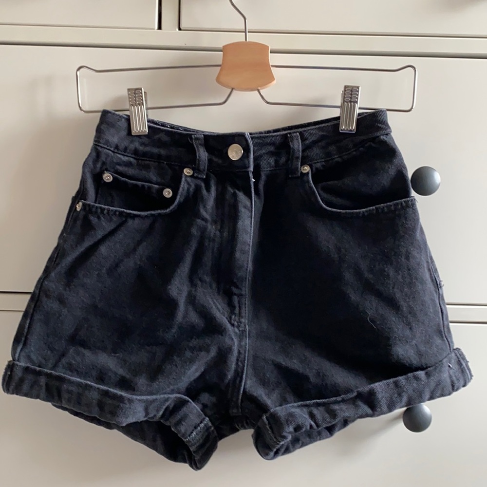 NA-KD High Rise Shorts